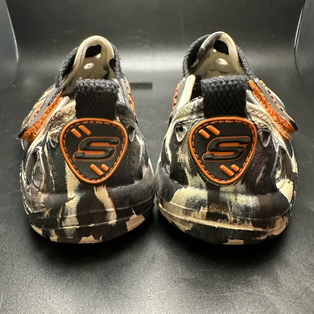 Skechers‎ Kids Slip on hook loop camo shoes size 12 like new
